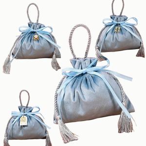 Pochette cadeau en velours avec cordon de serrage, 5 pouces, écologique, durable, pour les cadeaux de mariage, les fêtes, l'emballage de cadeaux, la décoration, les bonbons - Product Image 1