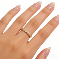 Anillo de compromiso clásico de oro macizo de 9K/10K/14K/18K con circonita CVD cultivada en laboratorio IGI/HPHT VVS-VS, engaste de bisel