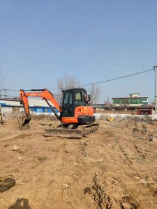 Excavadora Hidráulica de Orugas Kubota KX163 Naranja con Cabina, Caja de Cambios, Motor y Bomba - Maquinaria de Construcción Usada 5600KG Ligera - Product Image 2