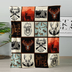 Manta Personalizada de Franela Estampada con Diseño de Oso y Ciervo del Bosque, Ecológica, Suave, para las Cuatro Estaciones - Product Image 1