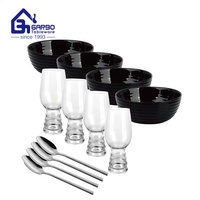 Services de Table de Luxe en Marbre Noir Comprenant des Assiettes Plates de 25 cm, des Assiettes à Salade de 15 cm, des Bols à Soupe de 16 cm, des Tasses de 170 ml et des Couverts (24 Pièces) avec Manche