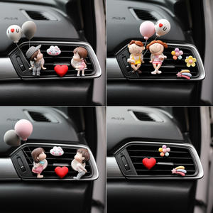 Arredamento interno rosa carino per Auto presa d'aria Clip con amore Action Figure profumo ornamento solido accessori per Auto palloncino <span class=keywords><strong>bacio</strong></span> - Product Image 2