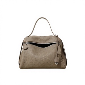 Bolsa de Tecido de Pelo Macio Masculina 2026 Início da Primavera Versátil Bolsa Mãe Cor Sólida Grande Capacidade Bolsa de Ombro Transversal - Product Image 1