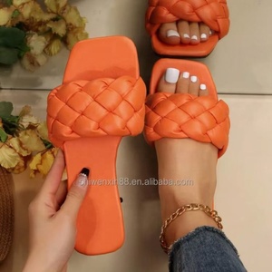 Zapatillas de <span class=keywords><strong>playa</strong></span> planas para mujer de nuevo estilo, zapatillas baratas de alta calidad para mujer, zapatillas al por mayor, gran oferta, sandalias de moda para mujer de <span class=keywords><strong>la</strong></span> vida diaria - Product Image 1