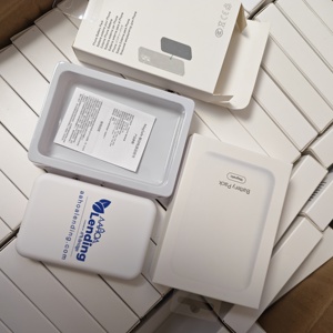Banques d'Alimentation Magnétiques Mince Personnalisables 10000mAh 5000mAh, Power Bank Portable à Recharge Rapide pour <span class=keywords><strong>iPhone</strong></span>, <span class=keywords><strong>Batterie</strong></span> <span class=keywords><strong>Externe</strong></span> sans Fil - Product Image 3