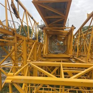 Grúa Torre Usada Premium de 8 Toneladas de Capacidad de Carga, Excelente Estado, 6015-8a - Product Image 4