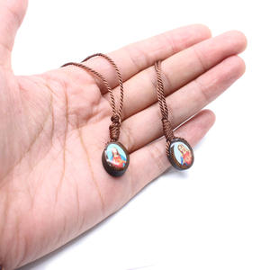 <span class=keywords><strong>Saint</strong></span> <span class=keywords><strong>père</strong></span> et vierge épaulettes catholique en bois croix omoplate collier prière église chrétienne fournitures en gros - Product Image 4