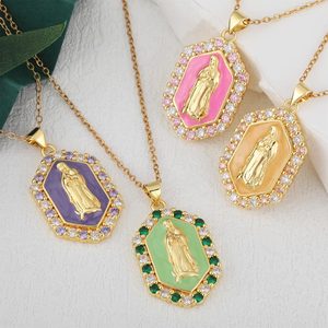 <span class=keywords><strong>Collana</strong></span> con Pendente della Vergine Maria in Rame Placcato Oro con Zirconi Cubici Colorati e Micro Pavé, Catena a Maglie Religiosa Cattolica - Product Image 3