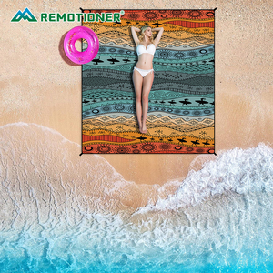 (Diseño Personalizado MOQ: 100PCS) Manta de Playa Extra Grande de Poliéster, Impermeable y Resistente a la Arena, Compacta, de Secado Rápido - Product Image 2