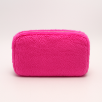 Pochette à maquillage personnalisée brodée, mignonne, pour filles, en peluche moelleuse, pochettes douces et duveteuses, portables, avec fermeture éclair, en fourrure d'hiver, pour le maquillage et les cosmétiques