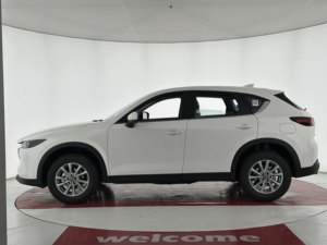 Autos Usados <span class=keywords><strong>2023</strong></span> <span class=keywords><strong>Mazda</strong></span> <span class=keywords><strong>CX</strong></span>-<span class=keywords><strong>5</strong></span> 2.0L 2WD Automático, Volante a la Izquierda, Caja de Cambios Automática, Asientos de Cuero, SUV de <span class=keywords><strong>5</strong></span> Plazas, Gasolina, Cámara Trasera - Product Image 2