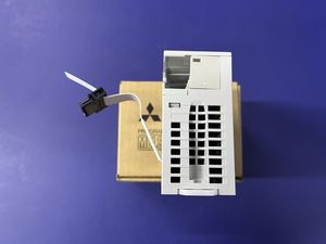 Mt-MITSUBISHI FX5-16ET/ES-H MELSEC IQ-F PLC ชุดขยายสัญญาณพัลส์ความเร็วสูง I/O, 8x24V In+8xTr.Sink Out, 200kHz, ขั้วต่อแบบสกรู M3 - Product Image 2