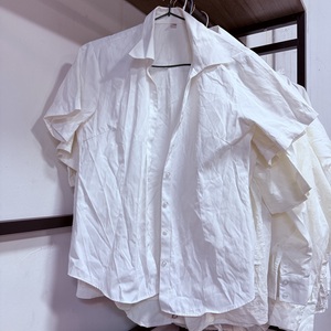 เสื้อผ้า<span class=keywords><strong>มือ</strong></span><span class=keywords><strong>สอง</strong></span>แบบมัดรวมสำหรับผู้หญิง เสื้อเชิ้ตสีขาว ของญี่ปุ่น<span class=keywords><strong>มือ</strong></span><span class=keywords><strong>สอง</strong></span> - Product Image 3