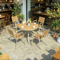 Meubles de restaurant en aluminium d'extérieur, table et chaises composites ODM pour café, centre commercial