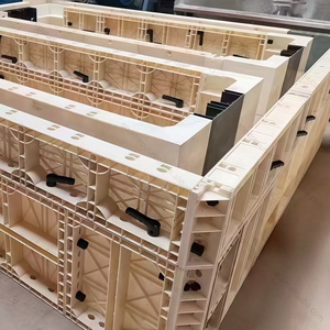 Sistema di casseforme per calcestruzzo, casseforme per solai in calcestruzzo, casseforme per muri di drenaggio, casseforme per terra battuta, casseforme in plastica per calcestruzzo - Product Image 1