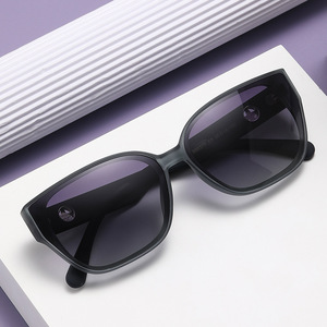 Lunettes de soleil Lucky Brand Cat Eye pour femmes, monture noire en PC, lentille TAC, protection UV400, design quadrilatéral - Product Image 4