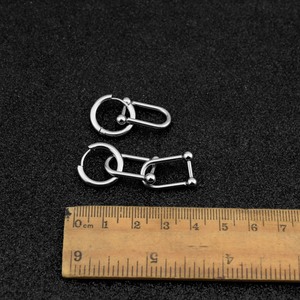 Meilleures ventes 2026 : Boucles d'oreilles pendantes en U au design simple et original, unisexe et tendance, en acier inoxydable, bijoux en gros - Product Image 5