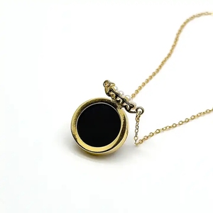 Heizun Factory Noir Bleu Rouge Pierre Précieuse Plaqué Or 18K S925 Argent Animal Pendentif Collier Décoré De Perle pour <span class=keywords><strong>Bijou</strong></span> Cadeau - Product Image 4