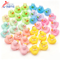 Série Animaux : Canard en Caoutchouc Flottant en Forme de Lion, Ours, Lapin, Vache – Jouet Éducatif pour Enfants, Idéal pour le Bain et les Jeux Aquatiques