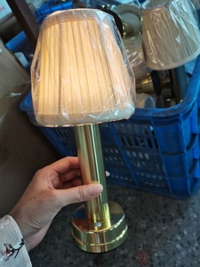 Décoration Tissu Abat-Jour Tactile Gradateur <span class=keywords><strong>Led</strong></span> Batterie <span class=keywords><strong>Sans</strong></span> <span class=keywords><strong>Fil</strong></span> Veilleuse <span class=keywords><strong>Rechargeable</strong></span> USB Type c <span class=keywords><strong>Sans</strong></span> <span class=keywords><strong>Fil</strong></span> Restaurant Lampes De Table - Product Image 6