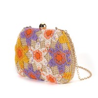 Pochette polyvalente de plage en tricot ajouré à motif floral, style pastoral, avec fermeture à chaîne et dragonne en PP tressé, collection Printemps-Été 2026 pour femme