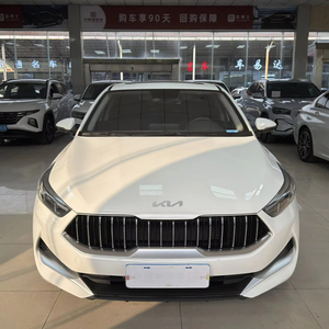 <span class=keywords><strong>Kia</strong></span> K3 2021 1.5L CVT Berlina <span class=keywords><strong>Bianca</strong></span> 13000km Vernice Originale Edizione Fashion Basso Chilometraggio - Product Image 1