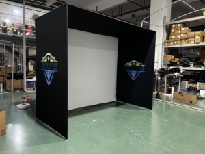 ตาข่ายกั้นจำลองการเล่นกอล์ฟแบบสั่งทำขนาดพิเศษสำหรับงานขายจากโรงงาน พร้อมผ้าจอแสดงผล HD ทนแรงกระแทก สำหรับกีฬาและความบันเทิงในร่มแบบพกพา - Product Image 1