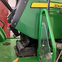 Tractor de Ruedas John 5E1000 de 100HP Usado en Buenas Condiciones para Exportaciones Globales de Maquinaria Agrícola