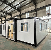 Maisons de 20 pieds Maison préfabriquée en conteneur d'expédition pliable, 2 chambres à coucher Petites maisons préfabriquées extensibles et pliables