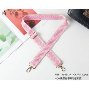 Cinghia in tessuto da 4 cm rosa cipria per borsa con ganci in metallo - Product Image 3