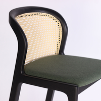 Taburete de Bar de Estilo Nórdico Moderno con Estructura de Madera Maciza y Respaldo de Ratán, con Asiento de Tela para Barra de Cocina, Hogar, Restaurante