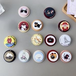 ที่วางโทรศัพท์แม่เหล็กแบบมีถุงลมนิรภัย รูปการ์ตูนน่ารัก ลายเพนกวิน กระต่าย แมว ดัชชุนด์ ลูกสุนัข ใช้ได้กับโทรศัพท์ทุกรุ่น ปรับได้ ยืดหยุ่นได้ - Product Image 6