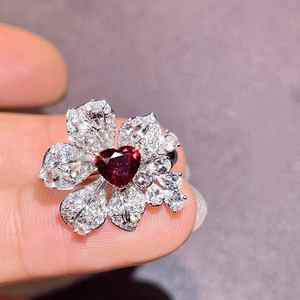 เครื่องประดับหรูหรา SGARIT ทับทิมธรรมชาติ 1.02 กะรัต ทอง 18K เพชร 79 เม็ด 0.563 กะรัต ไพลินขาว 11 เม็ด 0.87 กะรัต AIGS+NGTC - Product Image 3