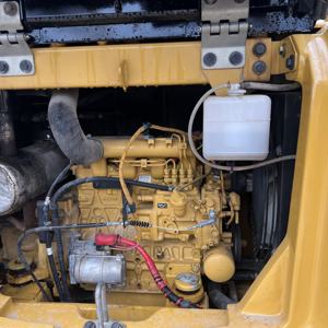 Escavatore Cingolato <span class=keywords><strong>Caterpillar</strong></span> CAT 305.5E Usato, Quasi Nuovo, dal Giappone, Escavatore Cingolato <span class=keywords><strong>Caterpillar</strong></span> CAT 305.5 di Seconda Mano Disponibile - Product Image 4