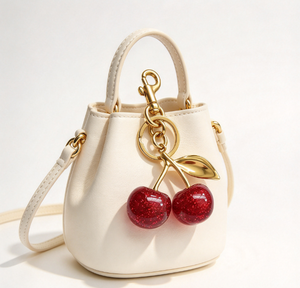 Llavero de Cristal Cereza Roja 3D con Brillantina, Colgante de Resina para Bolso, Mosquetón Metálico, Accesorio de Regalo Adorable - Product Image 6