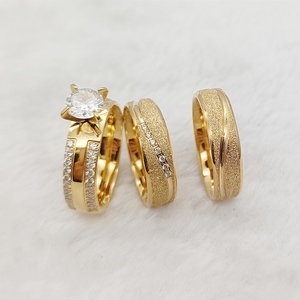 Magnifique <span class=keywords><strong>Bague</strong></span> de Couple pour Demandes en <span class=keywords><strong>Mariage</strong></span>, Bagues de Fiançailles en Diamant CZ, 3 Pièces en Acier Inoxydable Plaqué <span class=keywords><strong>Or</strong></span> pour Fête Nuptiale Féminine - Product Image 2