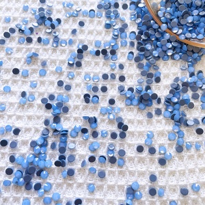 ชุดเดรสสำหรับเต้นงานประดิษฐ์ทำด้วยตัวเองแก้วโอปอลสีฟ้า6มม. คริสตัลพลอยเทียมหลังแบนมีกาวสูงถุงใส่รองเท้าแบบร้อน - Product Image 4