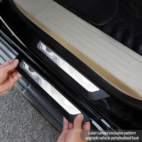 Plaque de seuil de porte de haute qualité en acier inoxydable, protection contre les rayures pour Toyota Land Cruiser LC300 2022-2026, accessoires intérieurs