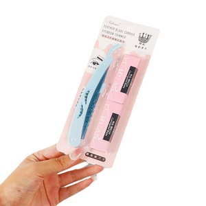 Tondeuse à sourcils en acier inoxydable avec pointe arrondie pour hommes et femmes, pour débutants, un paquet de deux boîtes - Product Image 4