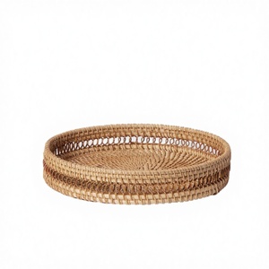 Plateau de service rond en rotin tissé à la main |   Panier de décoration de table en osier naturel, écologique, lavable au lave-vaisselle, sans danger pour les aliments - Product Image 4