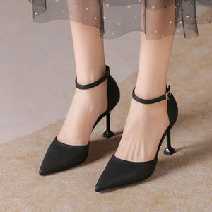 Zapatos de Tacón Alto con Punta en Pico y Correa en el Tobillo, Forro de Cuero, Color Sólido, Tendencia de Moda para Mujer - Product Image 4
