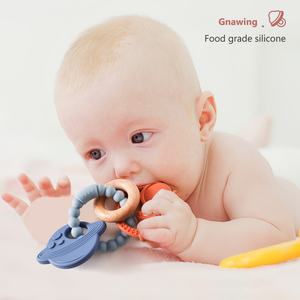 2024 nueva llegada juguetes <span class=keywords><strong>para</strong></span> la dentición del bebé mordedores <span class=keywords><strong>de</strong></span> silicona <span class=keywords><strong>de</strong></span> grado alimenticio timón <span class=keywords><strong>de</strong></span> silicona con anillo <span class=keywords><strong>de</strong></span> madera calmar las encías <span class=keywords><strong>de</strong></span> los bebés - Product Image 5