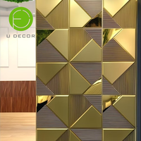 Panneau mural 3D en PVC UDK avec surface miroir réfléchissante 50cm X 50cm Carrelage de décoration murale intérieure