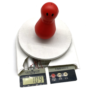 Pallina Antistress Personalizzata in PU Rossa con Logo, Giocattolo Promozionale per Bambini con Magnete - Product Image 6