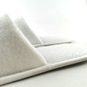 Pantoufles en peluche jetables pour chambre d'invités avec bout fermé souple de luxe pas chères <span class=keywords><strong>5</strong></span> étoiles - Product Image 2