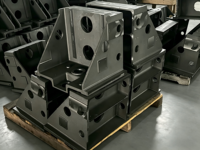 Pièces en acier coulé robustes, composants structurels de machines industrielles, usinage CNC personnalisé, certifié IATF16949