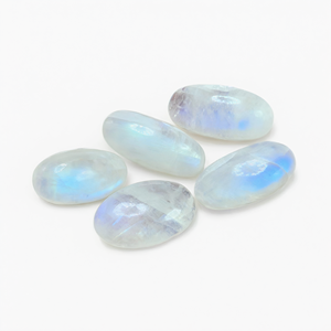 พลอยรุ้งมูนสโตนทรงรีแบบหลวมพร้อมแสงสะท้อนสีฟ้า สำหรับทำเครื่องประดับ - ชุด 5 ชิ้น - Product Image 2