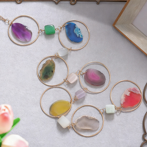 Vente en gros de cloche de vent en film métallique coloré pour décoration de voiture Noël multicolore fait à la main motif de plante pour la maison - Product Image 4