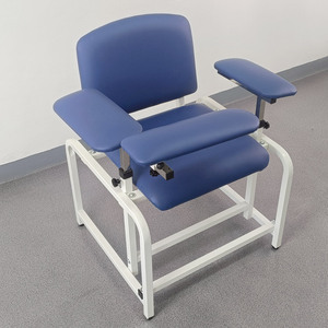 Vente directe d'usine de chaises robustes et durables avec accoudoirs manuels et réglage en hauteur ; chaises pour la collecte de sang et chaises pour la transfusion sanguine. - Product Image 2