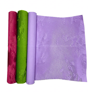 Fournitures de <span class=keywords><strong>déménagement</strong></span> recyclables Emballage à bulles en <span class=keywords><strong>papier</strong></span> <span class=keywords><strong>Rouleau</strong></span> de protection <span class=keywords><strong>Rouleau</strong></span> de rembourrage en <span class=keywords><strong>papier</strong></span> nid d'abeille écologique - Product Image 1